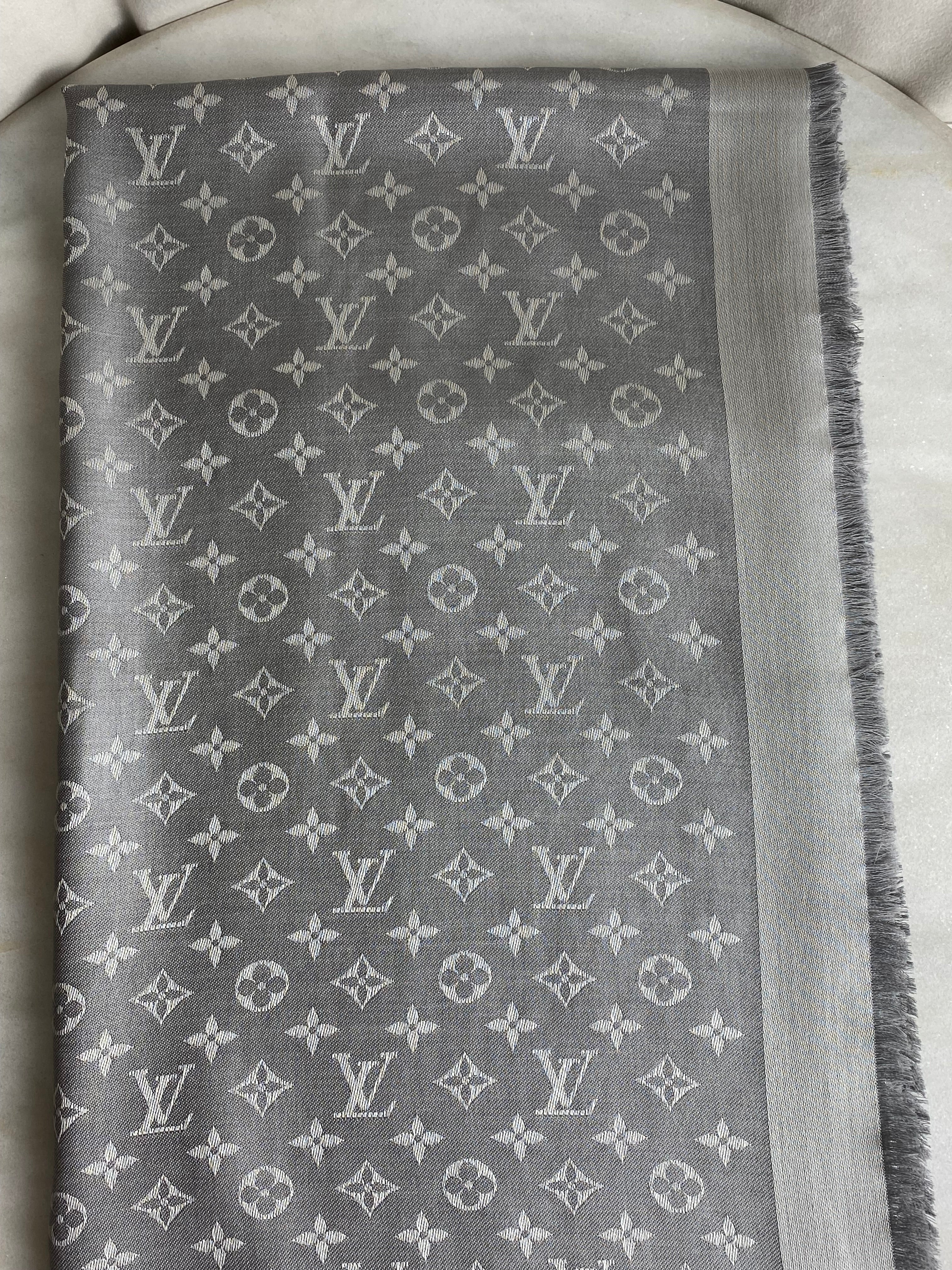 Louis Vuitton Light Grey Monogram Scarf-Scarf-Louis Vuitton-The Closet Egypt