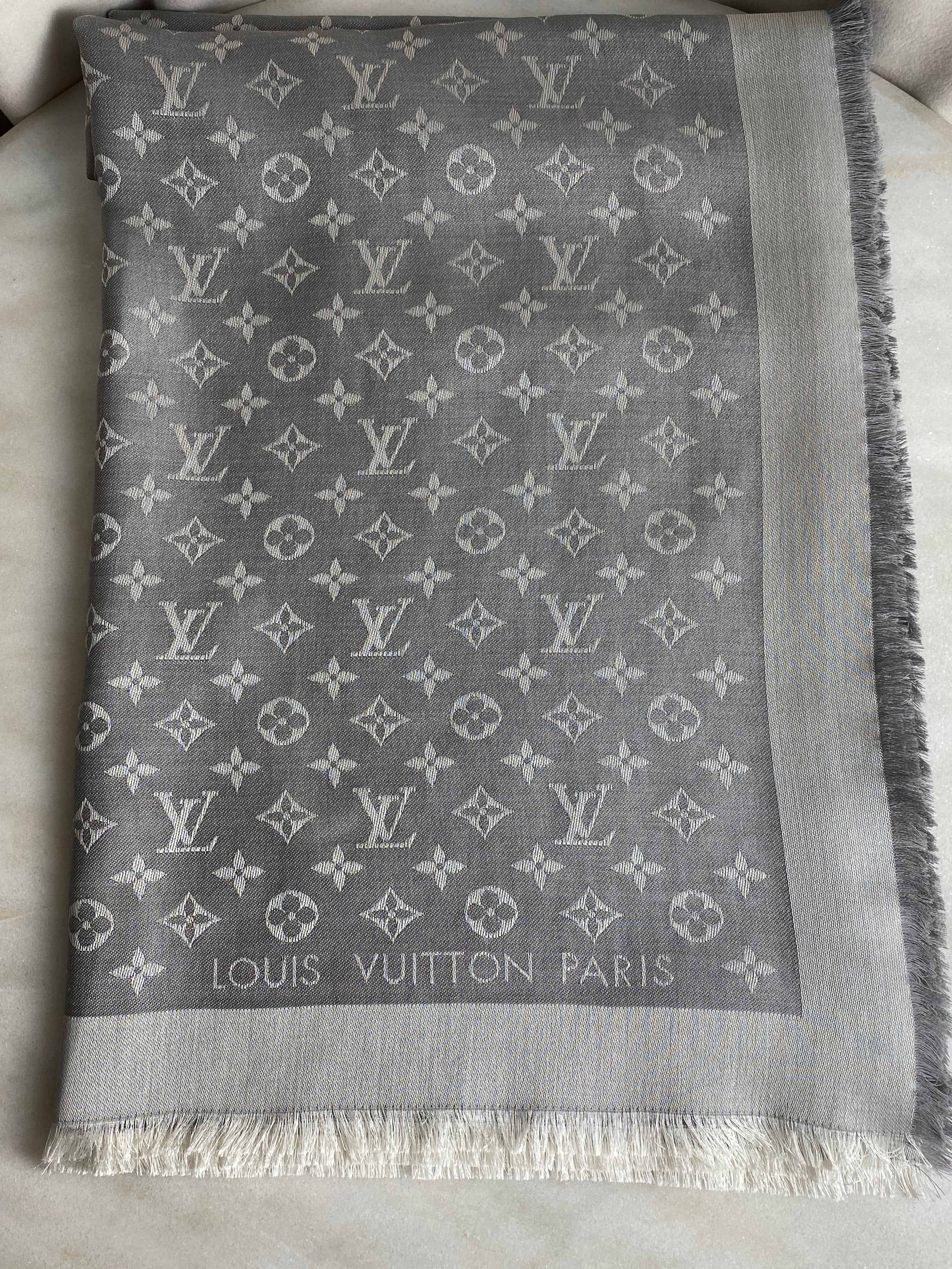 Louis Vuitton Light Grey Monogram Scarf-Scarf-Louis Vuitton-The Closet Egypt