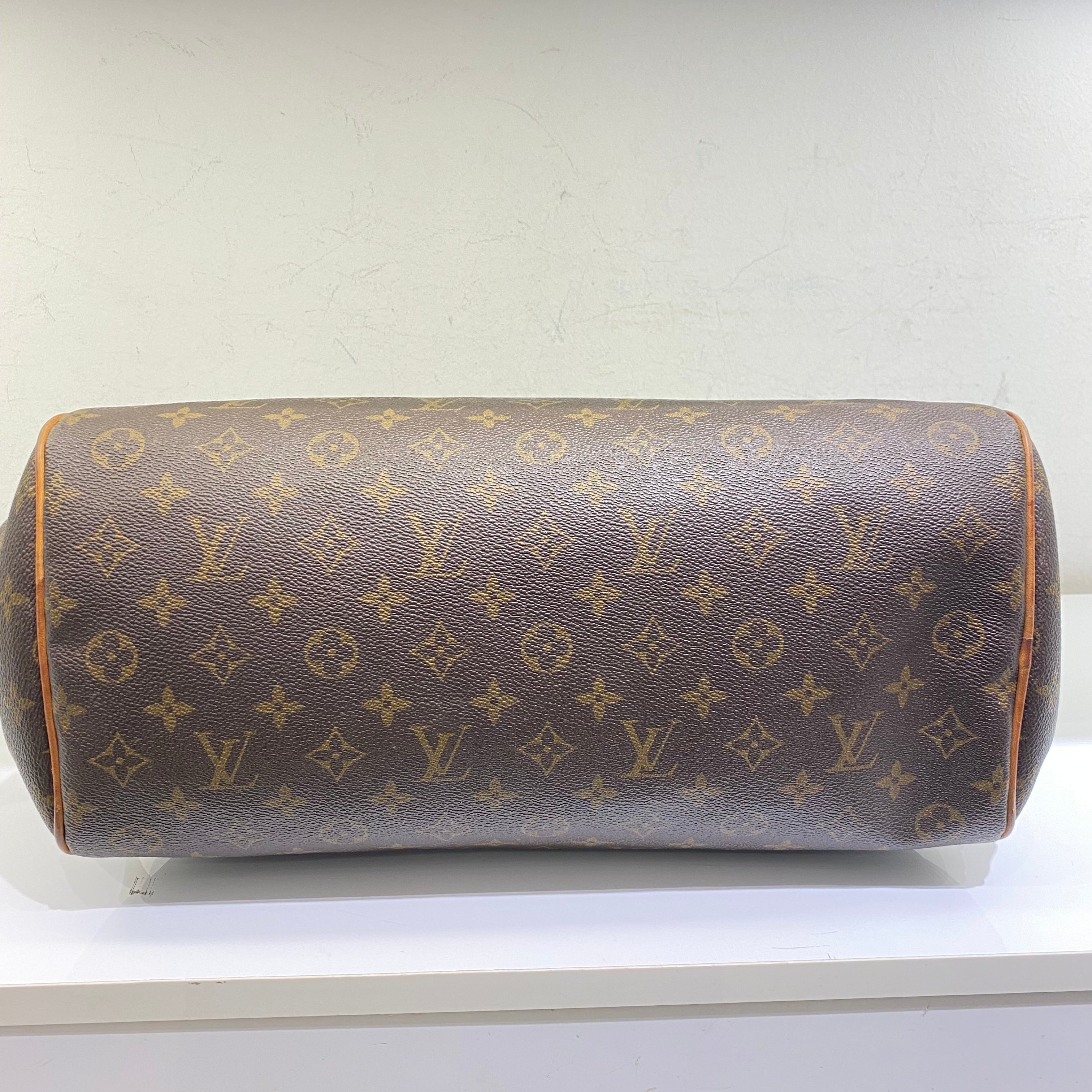 Louis Vuitton Monogram Montorgueil Tote Bag-handbag-Louis Vuitton-The Closet Egypt