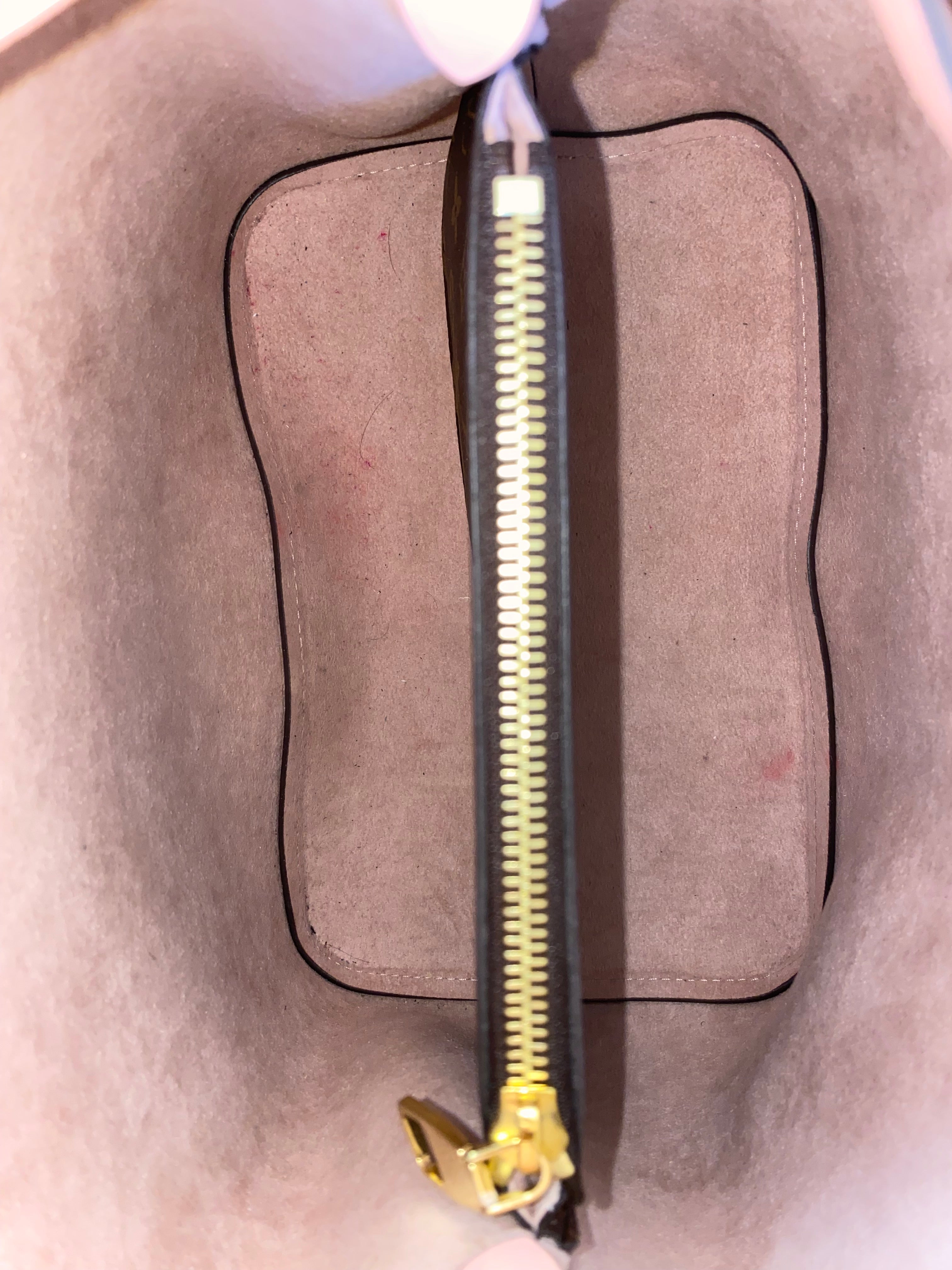 Louis Vuitton Monogram Rose Neonoe MM Bucket Bag-handbag-Louis Vuitton-The Closet Egypt