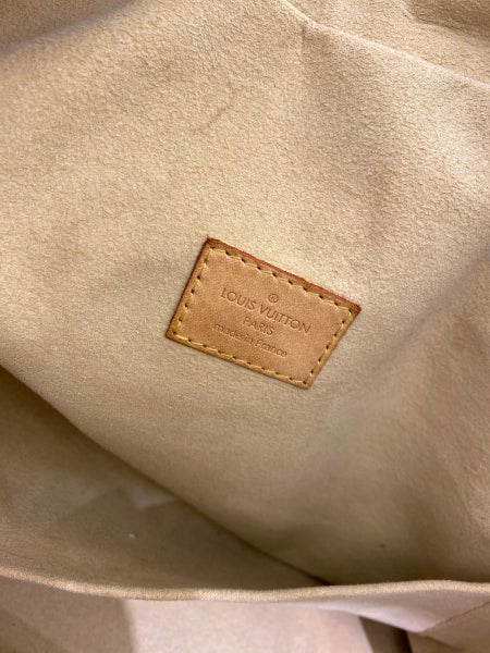 Louis Vuitton Monogram Manhattan Bag-handbag-Louis Vuitton-The Closet Egypt