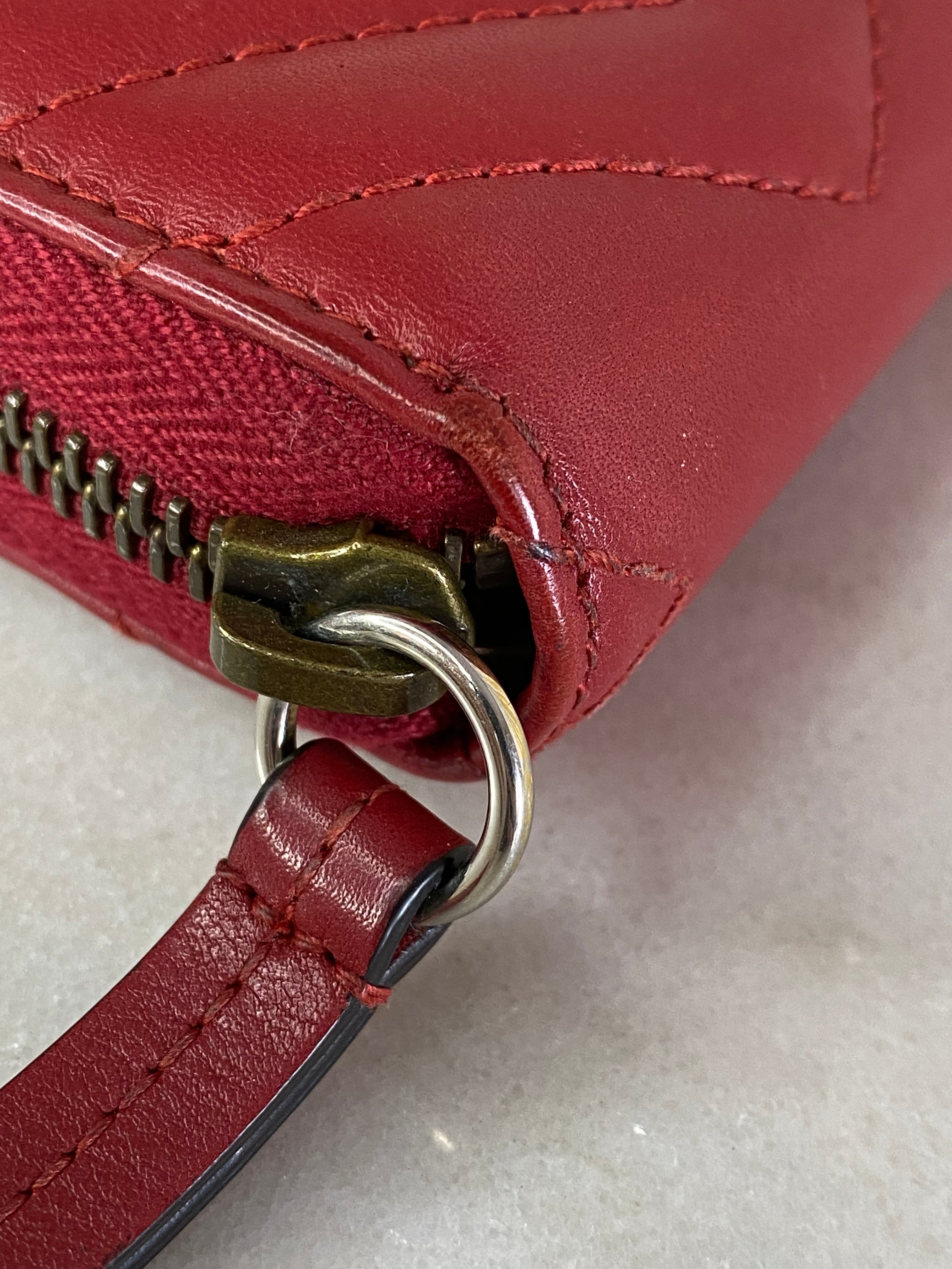 Gucci Red GG Matelasse Marmont Round Zip Wallet-wallet-Gucci-The Closet Egypt