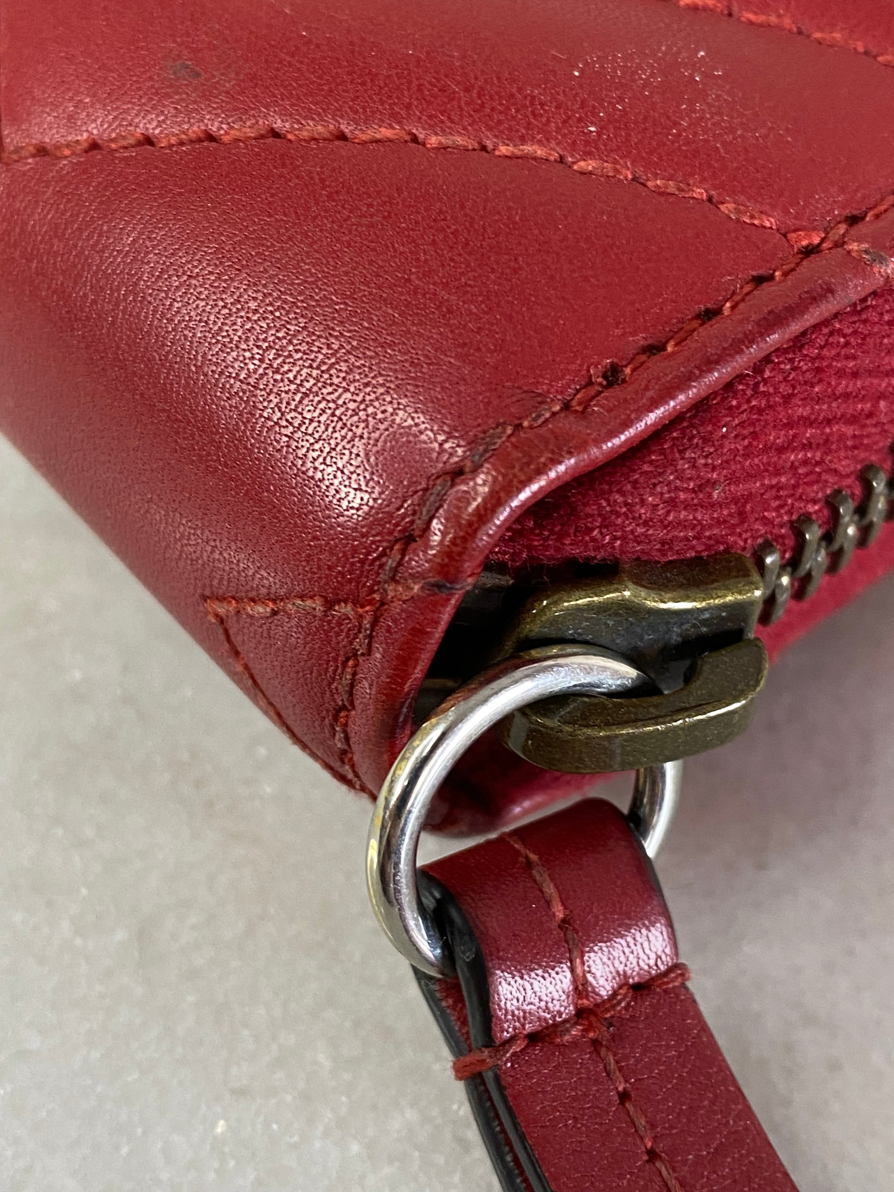 Gucci Red GG Matelasse Marmont Round Zip Wallet-wallet-Gucci-The Closet Egypt