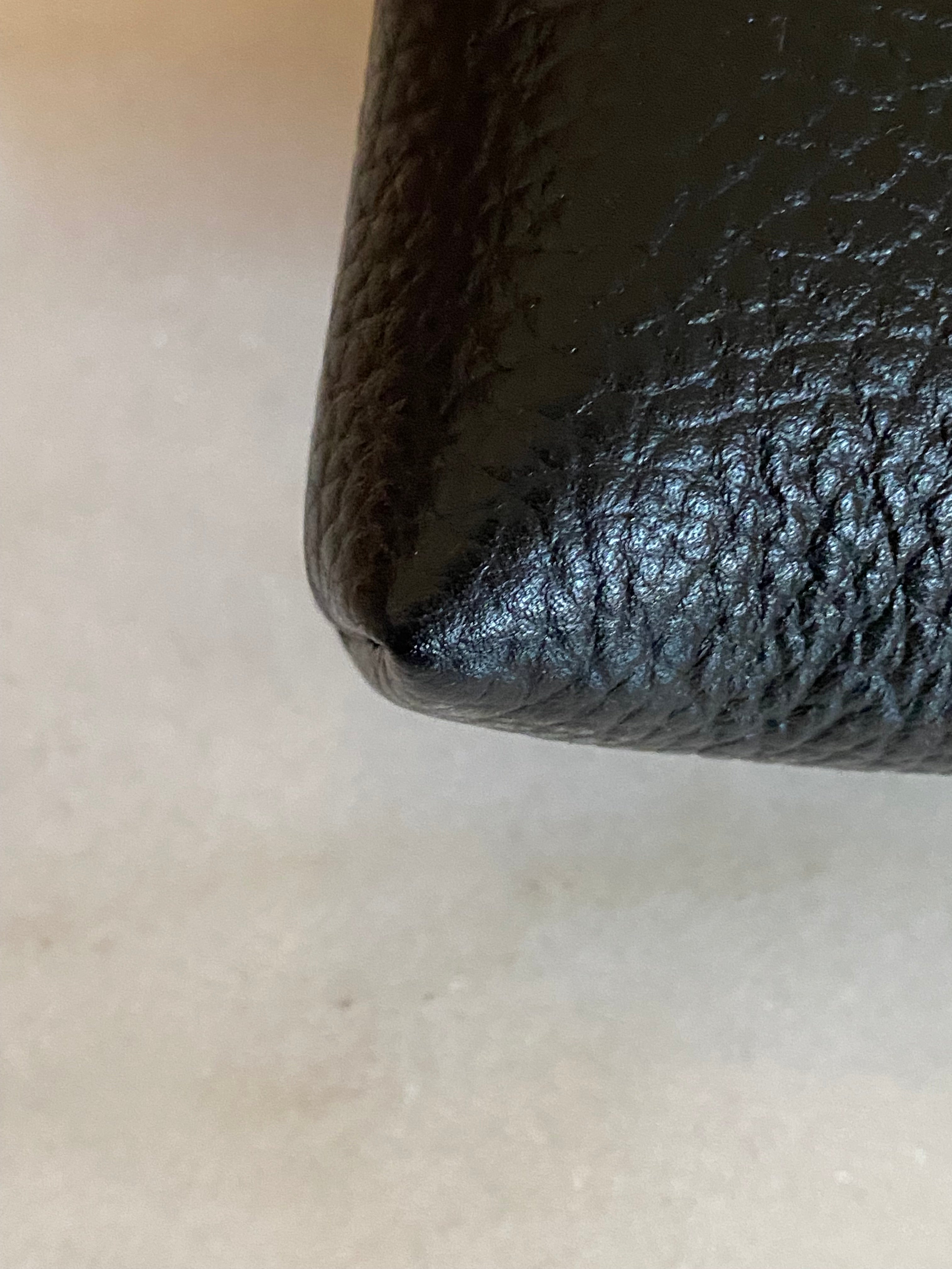 Gucci Black GG Zip Crossbody Bag-handbag-Gucci-The Closet Egypt