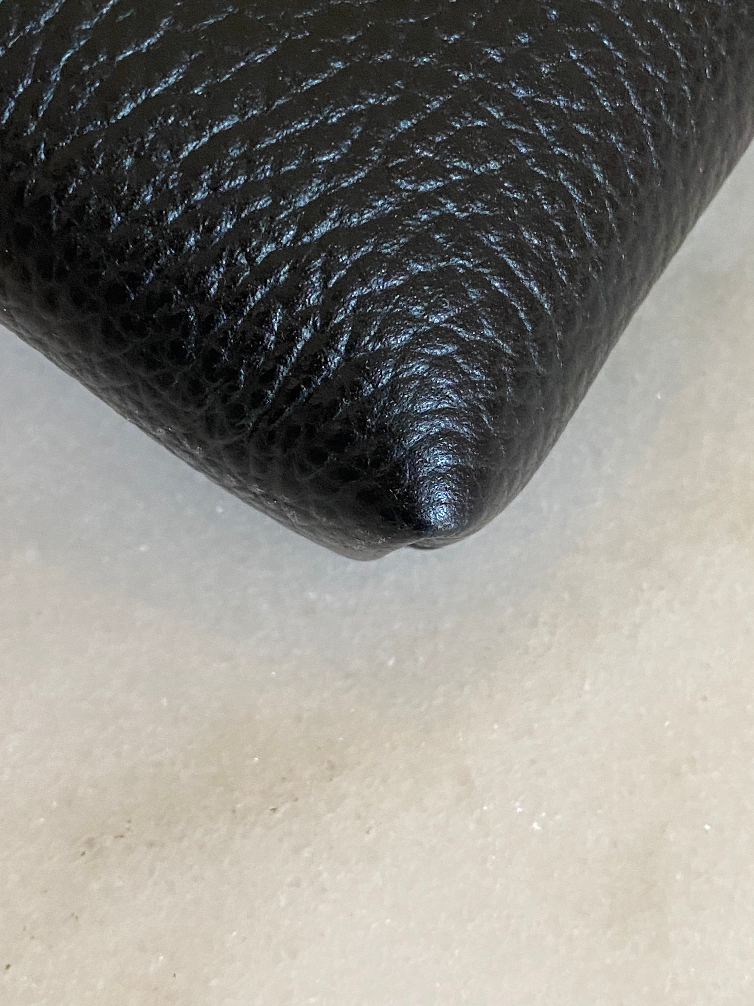 Gucci Black GG Zip Crossbody Bag-handbag-Gucci-The Closet Egypt