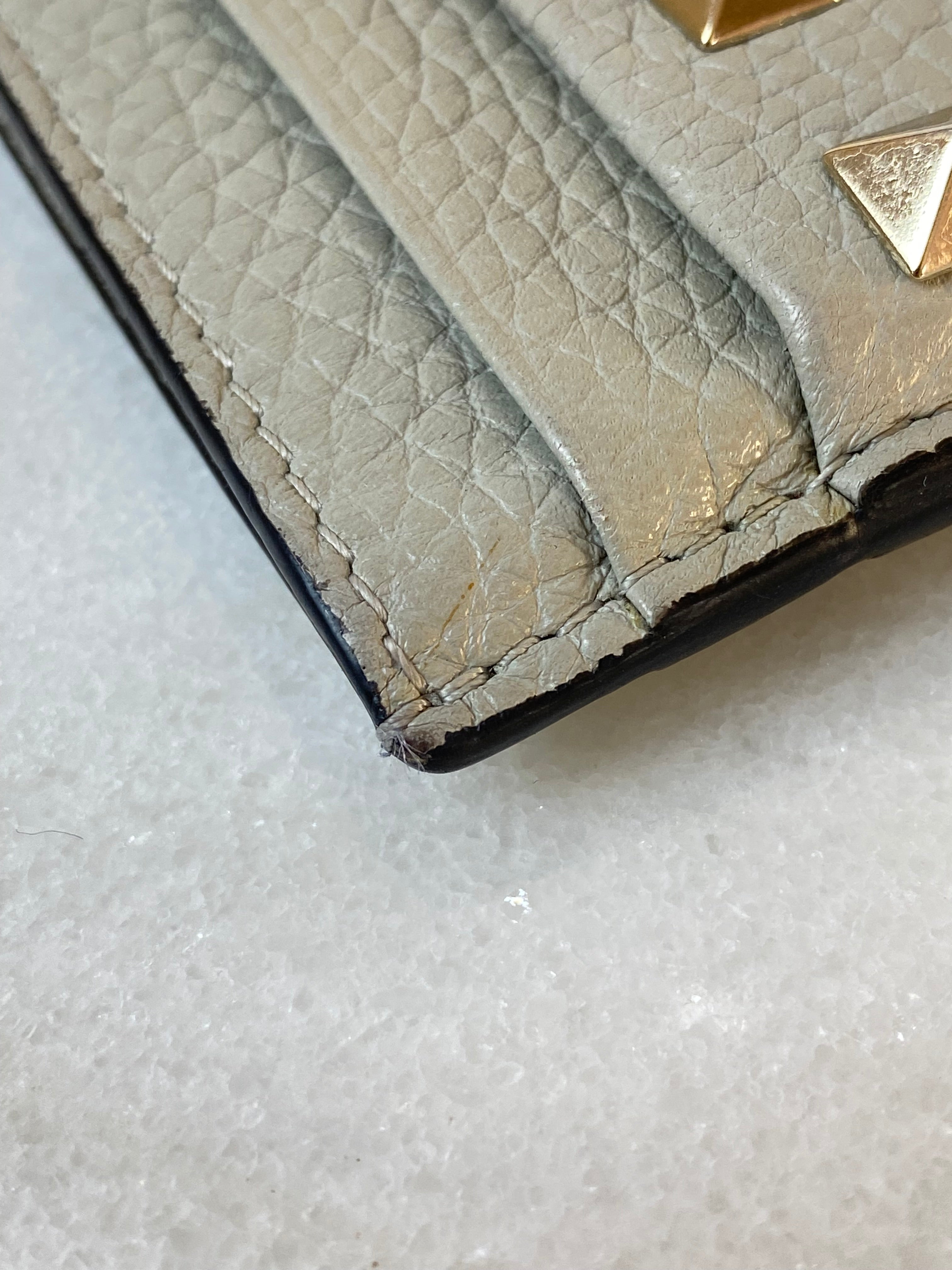 Valentino Light Gray Rockstud Card Holder-Card Holder-Valentino-The Closet Egypt