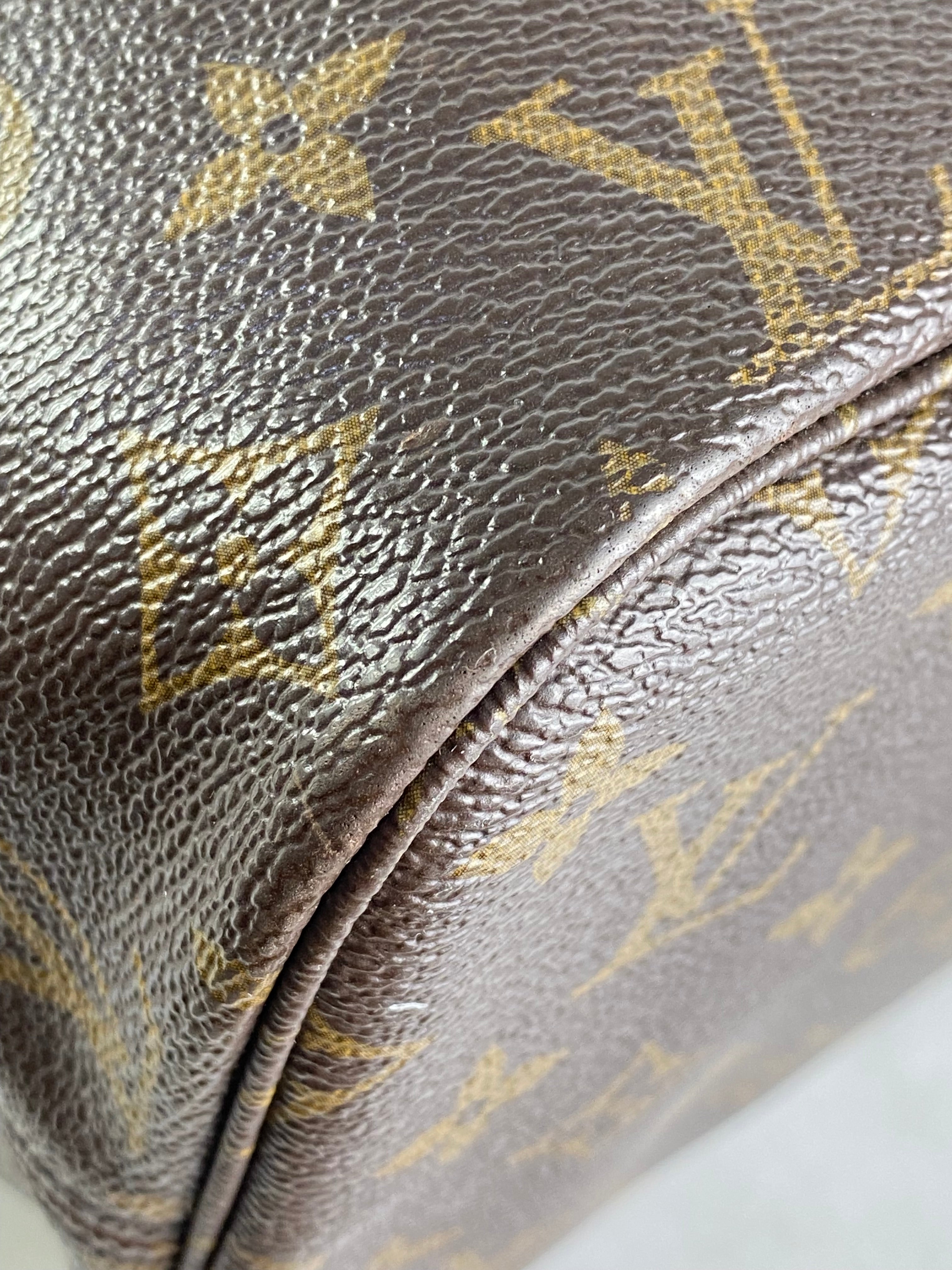 Louis Vuitton Monogram Neverfull MM Shoulder Bag W/ Strap