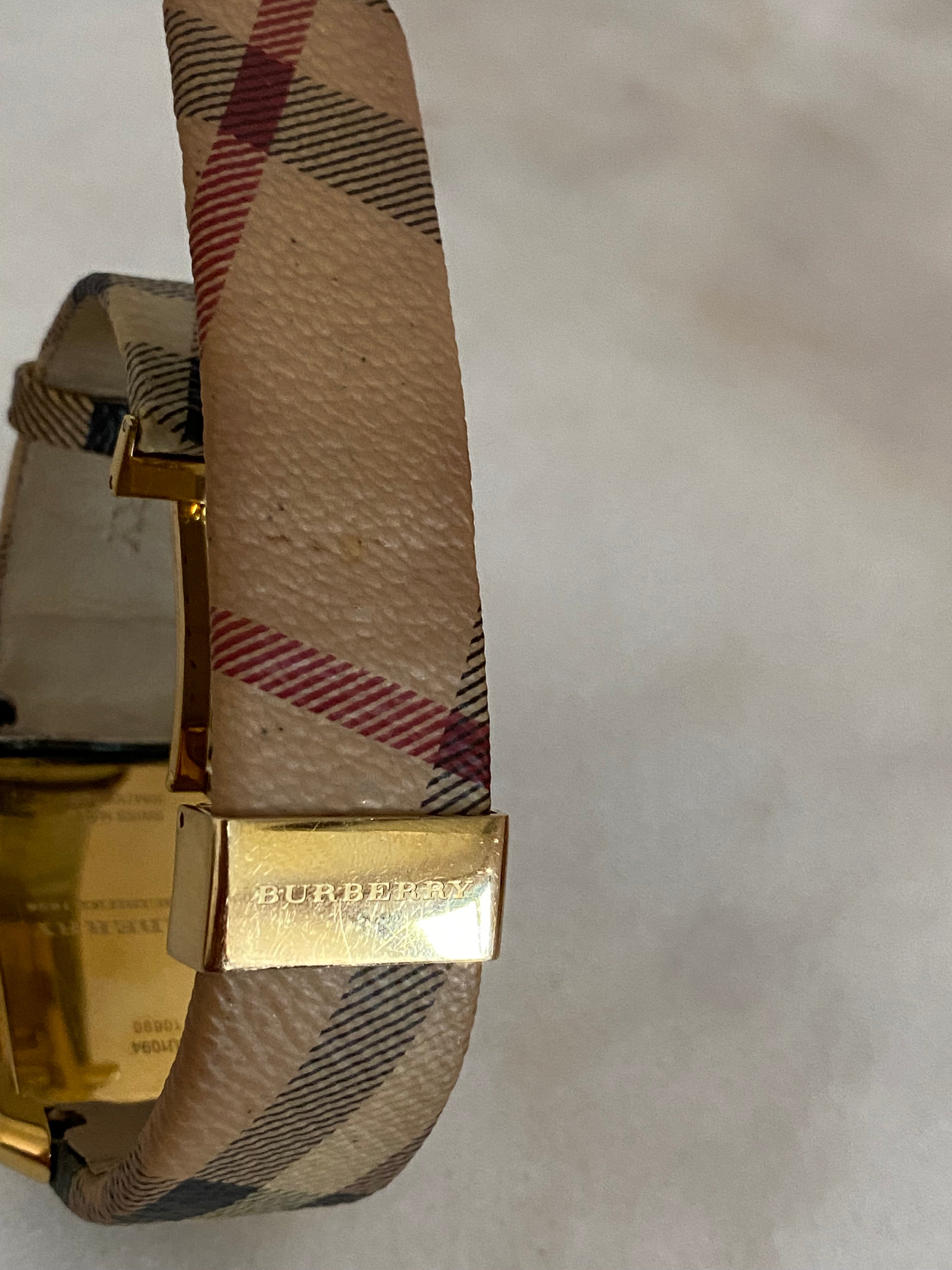 Burberry Gold House Check Watch-Watch-Burberry-The Closet Egypt
