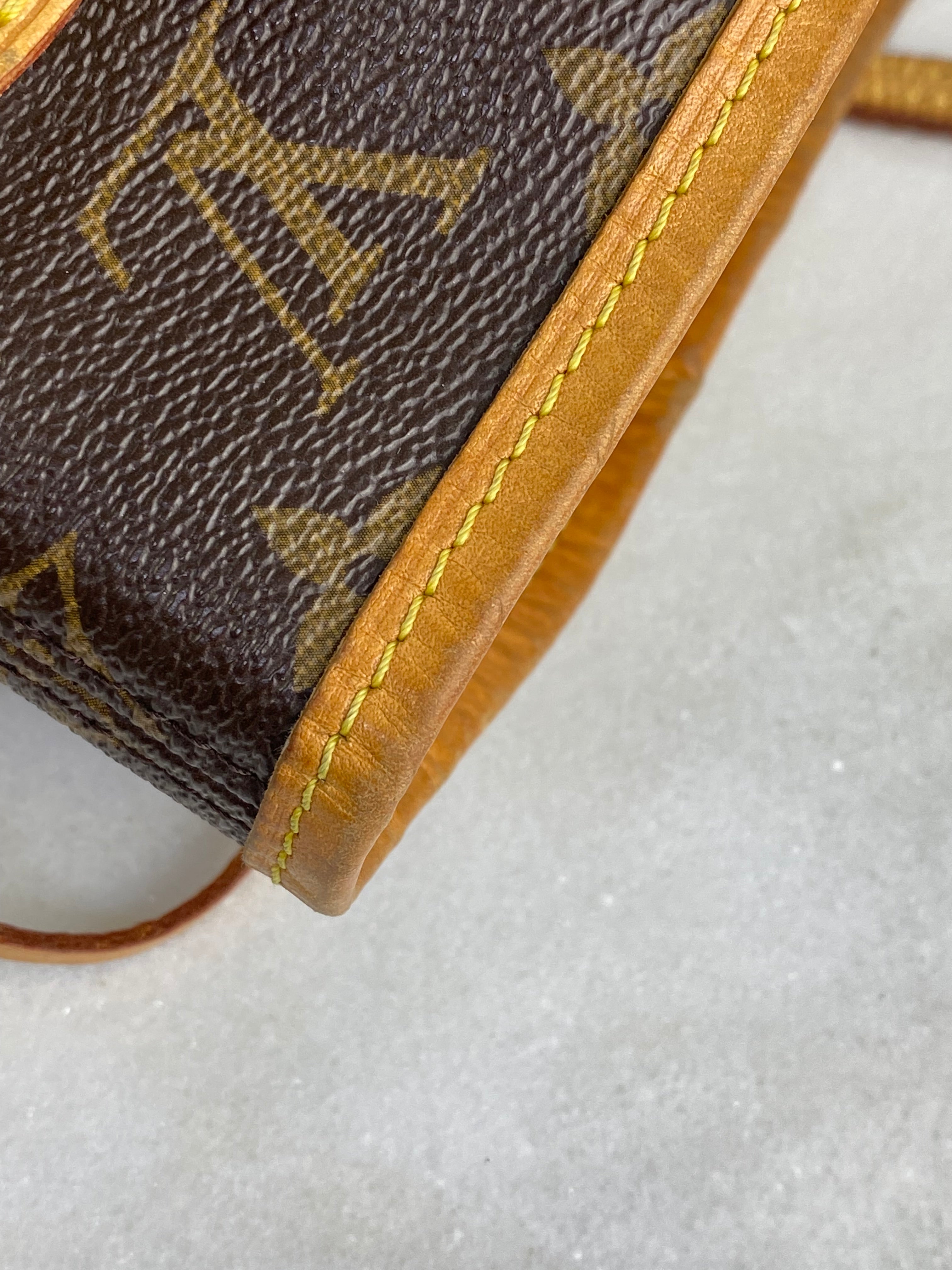 Louis Vuitton Monogram Neverfull MM Shoulder Bag W/ Strap