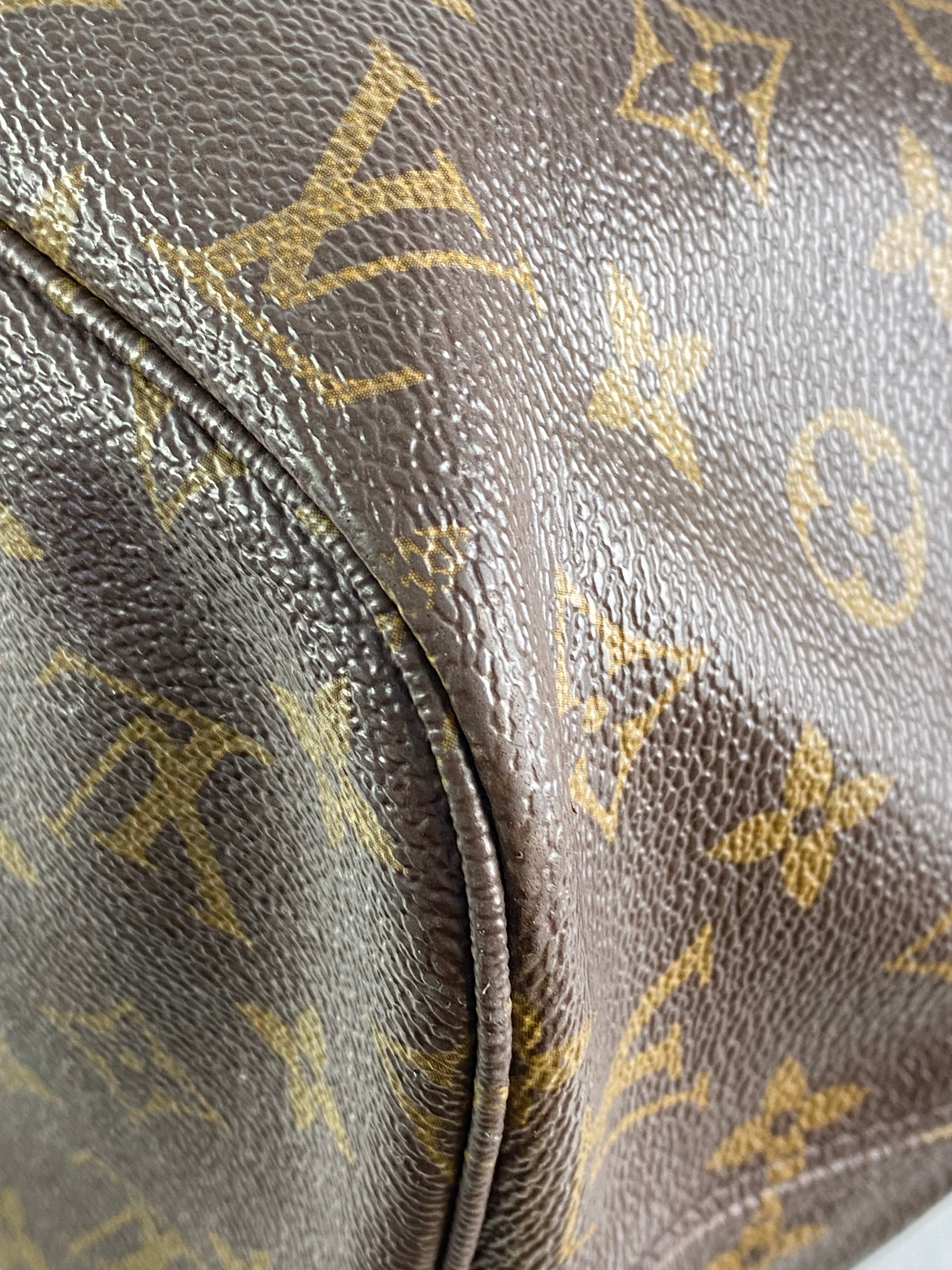 Louis Vuitton Monogram Neverfull MM Shoulder Bag W/ Strap