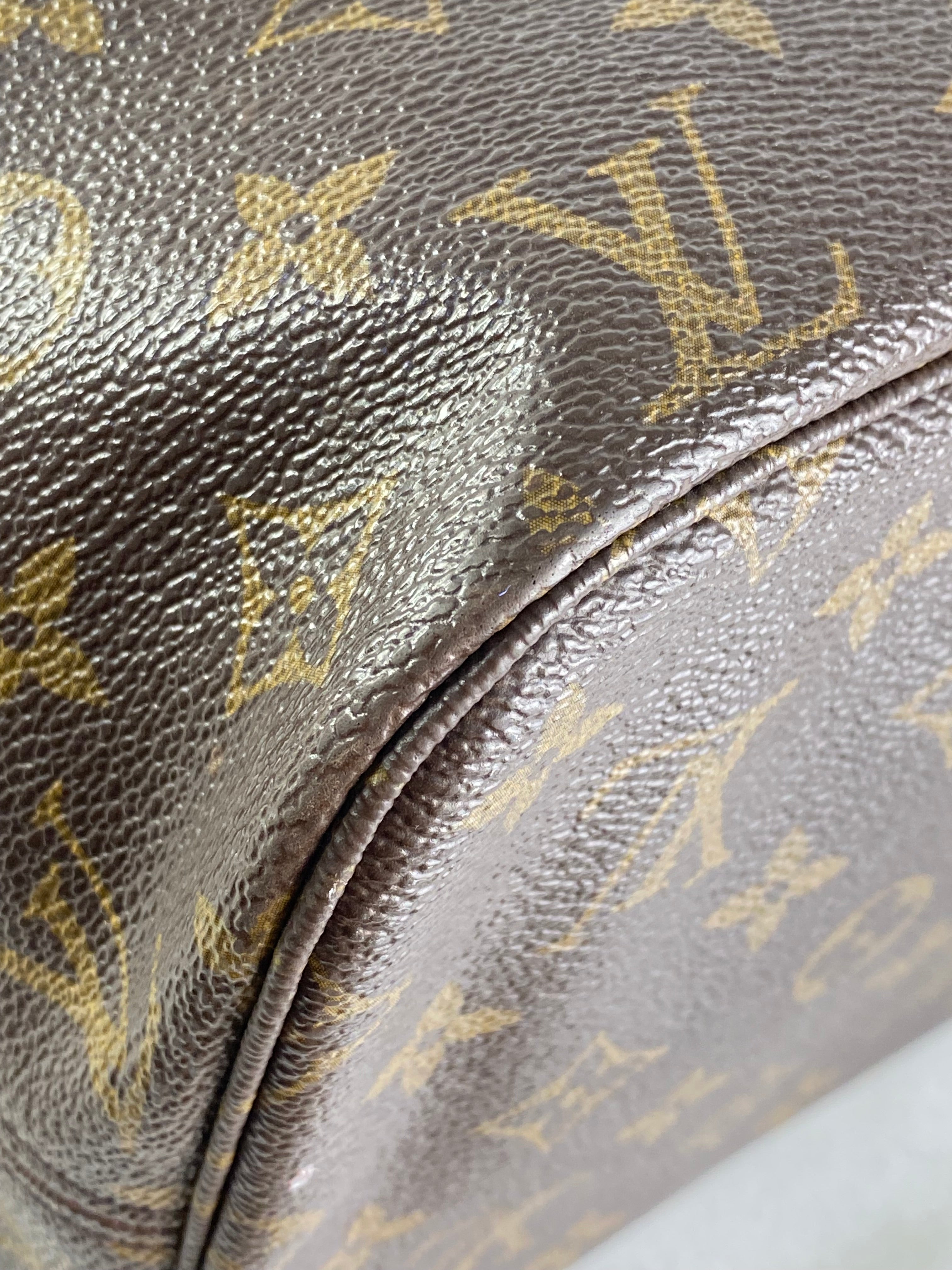Louis Vuitton Monogram Neverfull MM Shoulder Bag W/ Strap