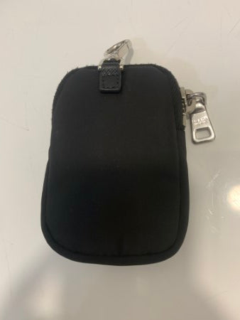 Prada Black Nylon Re-Edition 2005 Shoulder Bag-handbag-Prada-The Closet Egypt