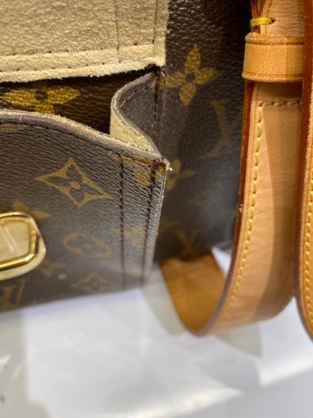 Louis Vuitton Monogram Manhattan Bag-handbag-Louis Vuitton-The Closet Egypt