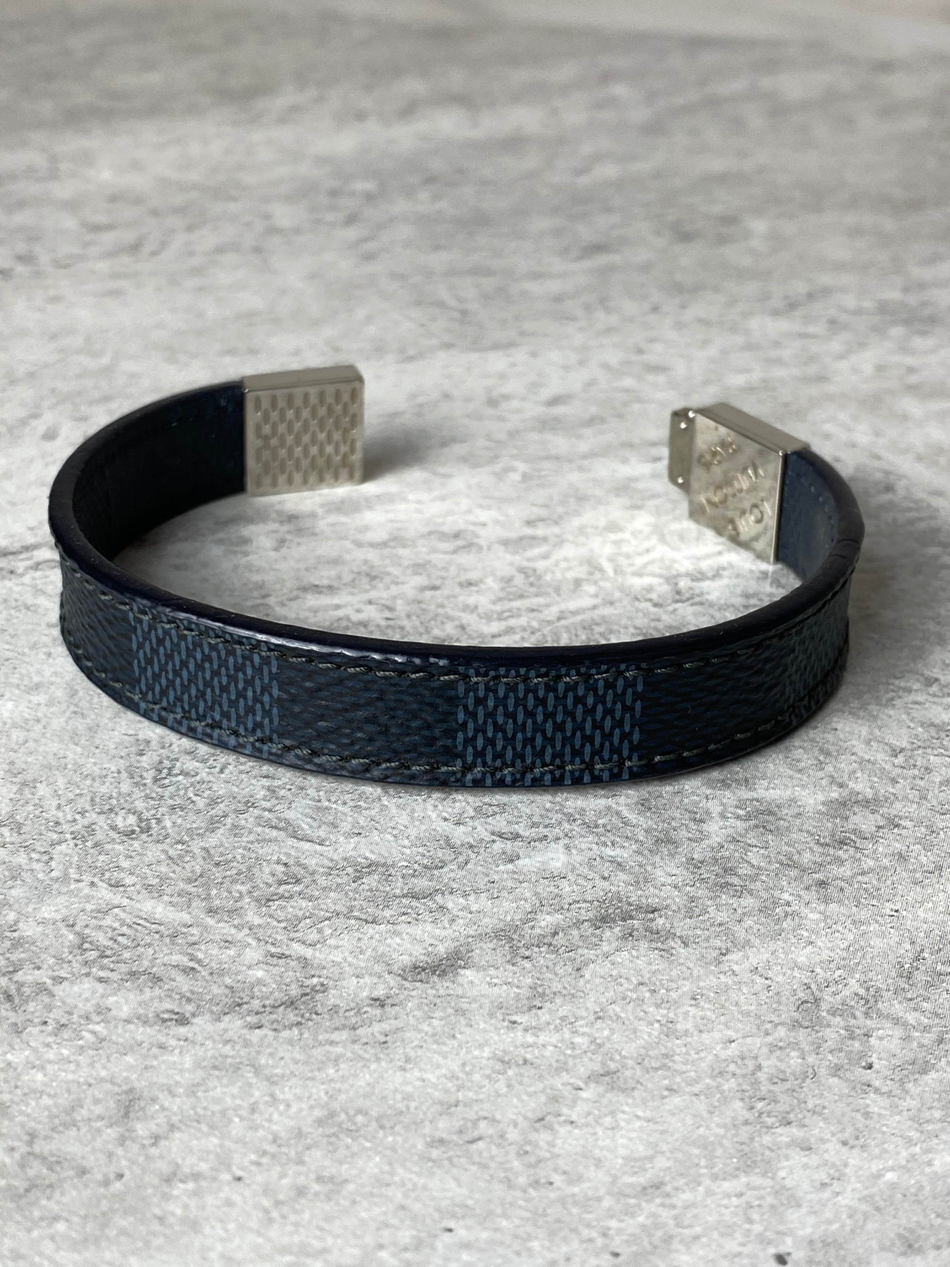 Louis Vuitton Damier Navy Cobalt Pull It Reversible Bracelet-Bracelet-Louis Vuitton-The Closet Egypt