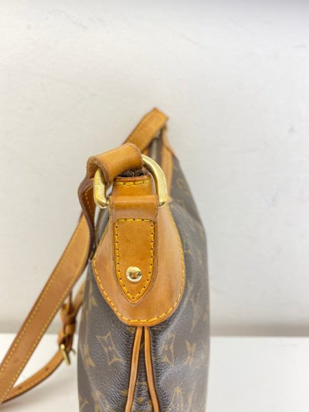 Louis Vuitton Monogram Odeon Crossbody Bag-handbag-Louis Vuitton-The Closet Egypt