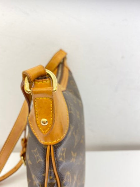 Louis Vuitton Monogram Odeon Crossbody Bag-handbag-Louis Vuitton-The Closet Egypt