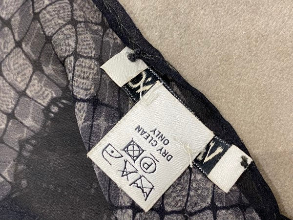 Valentino Bicolor Rectangular Scarf-Scarf-Valentino-The Closet Egypt