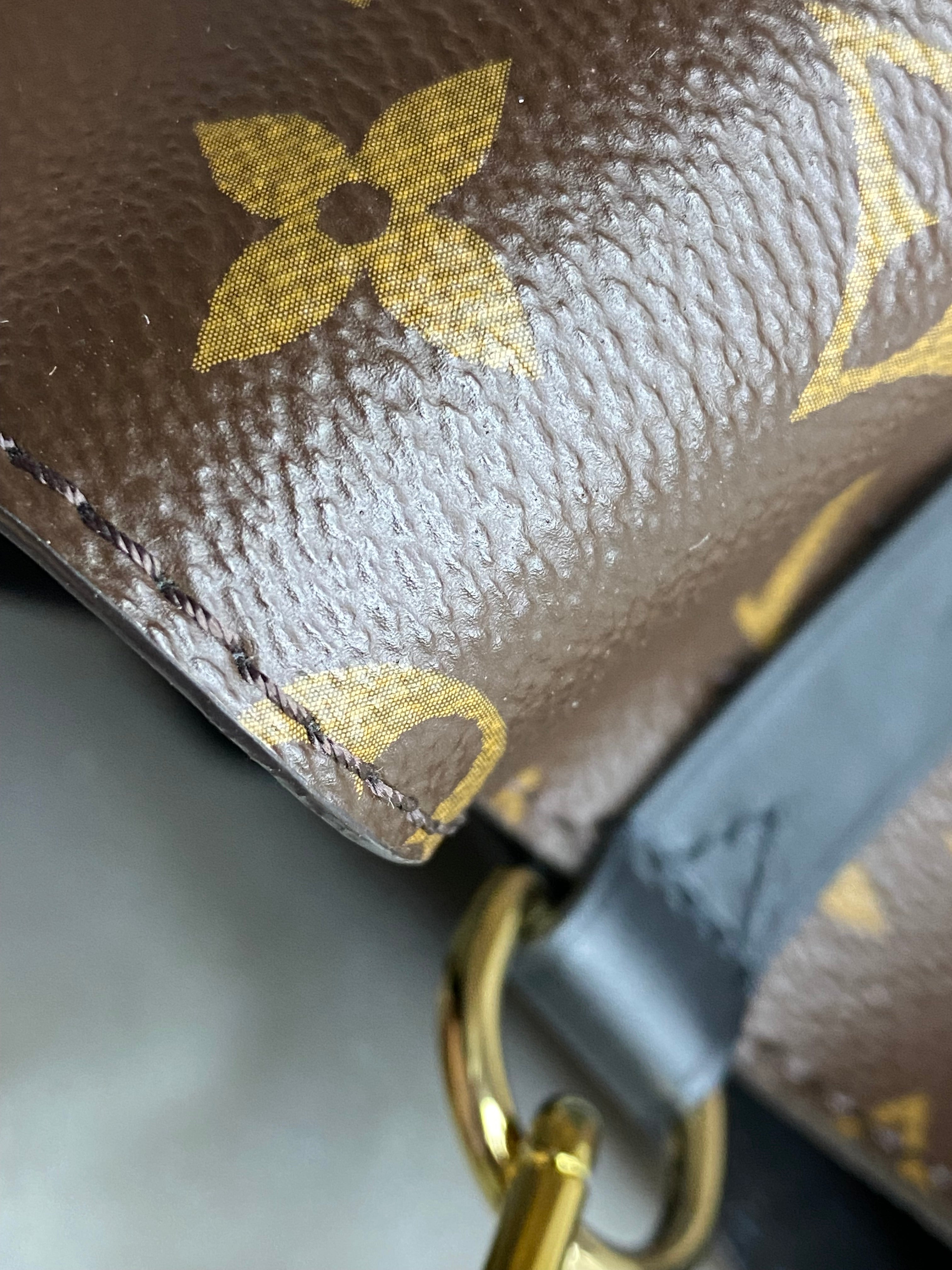 Louis Vuitton Monogram Neonoe MM Bucket Bag-handbag-Louis Vuitton-The Closet Egypt