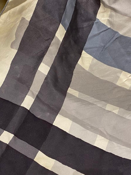 Burberry Bicolor Square Scarf-Scarf-Burberry-The Closet Egypt