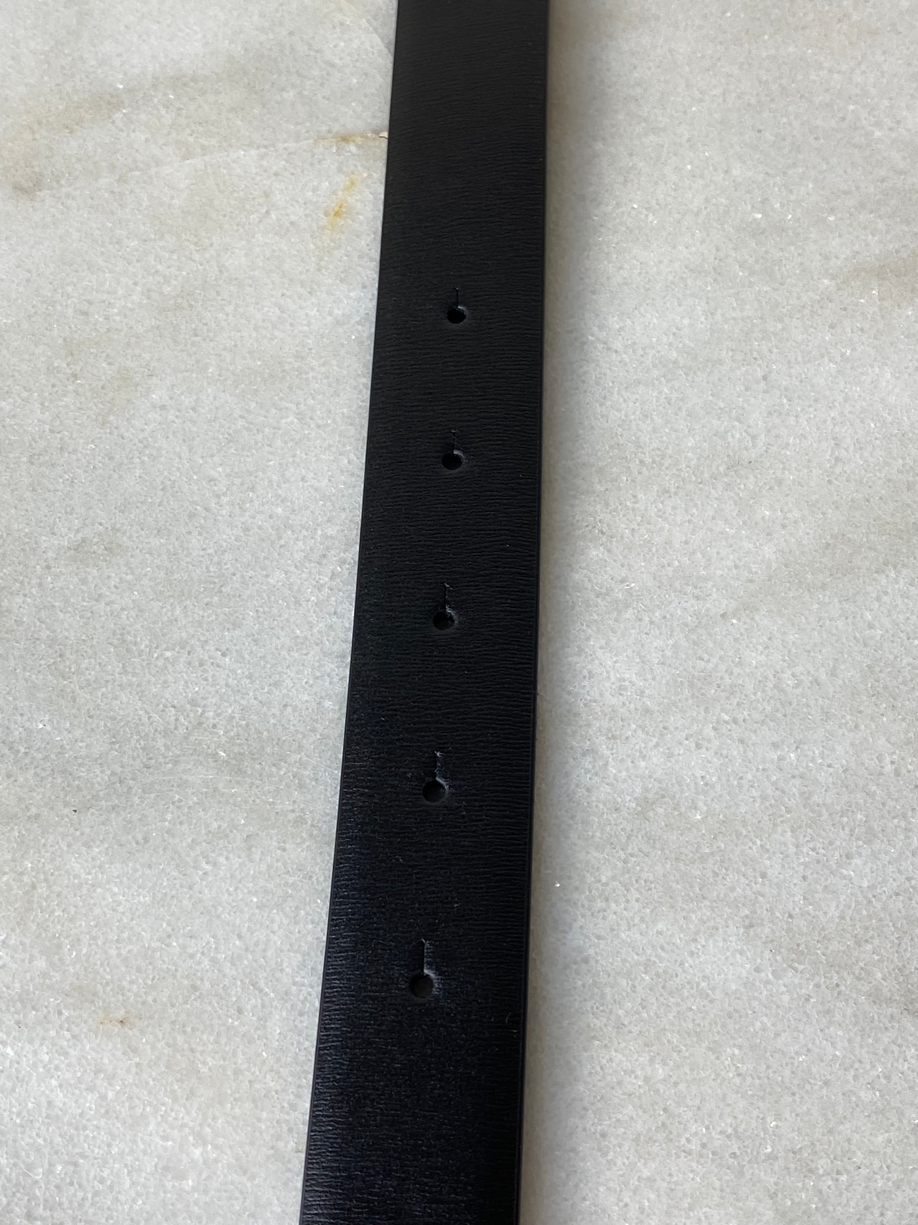 Valentino Black Garavani V Logo Chain Belt 28-Belt-Valentino-The Closet Egypt
