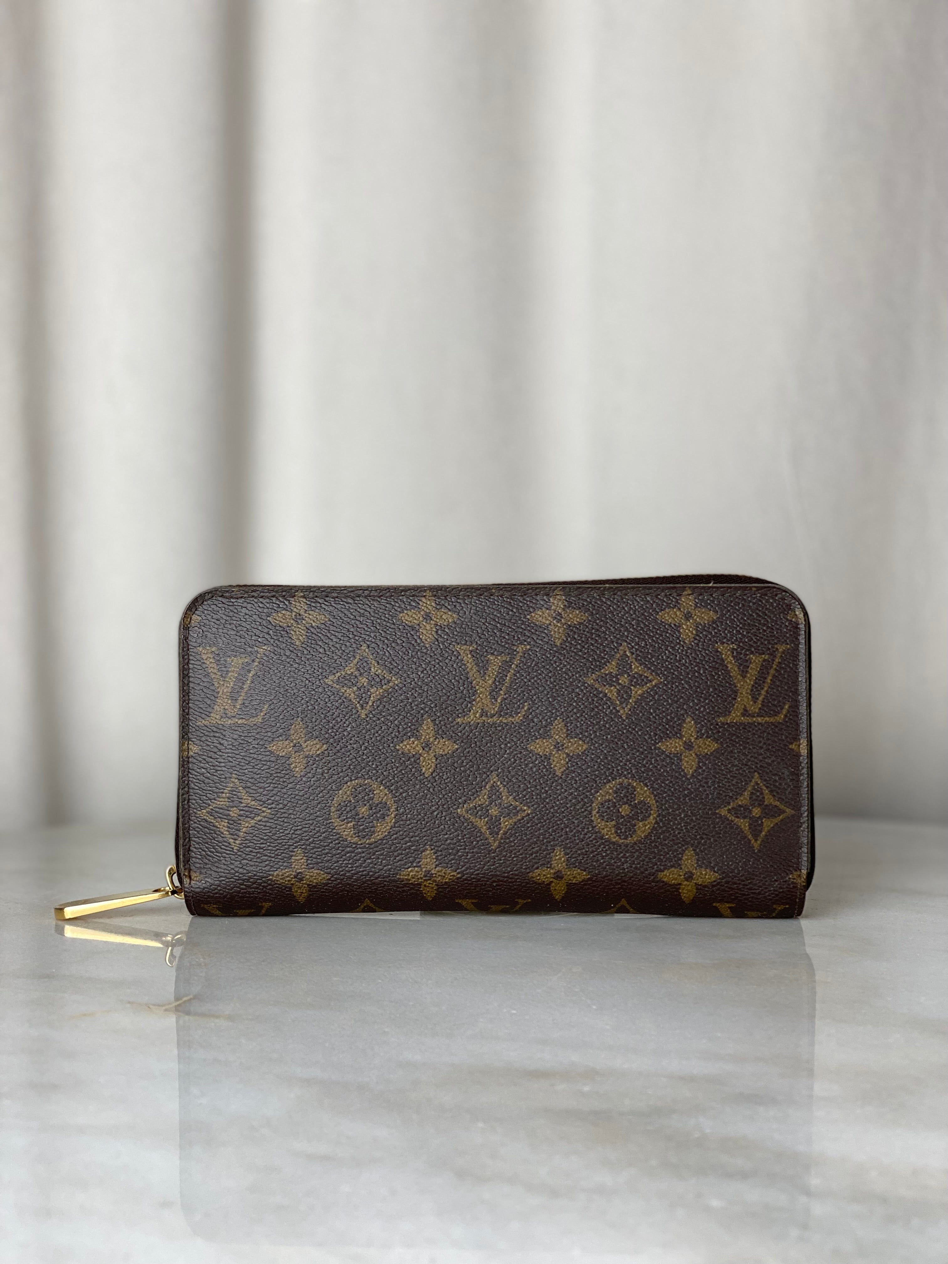 Louis Vuitton Monogram Zip Wallet-wallet-Louis Vuitton-The Closet Egypt