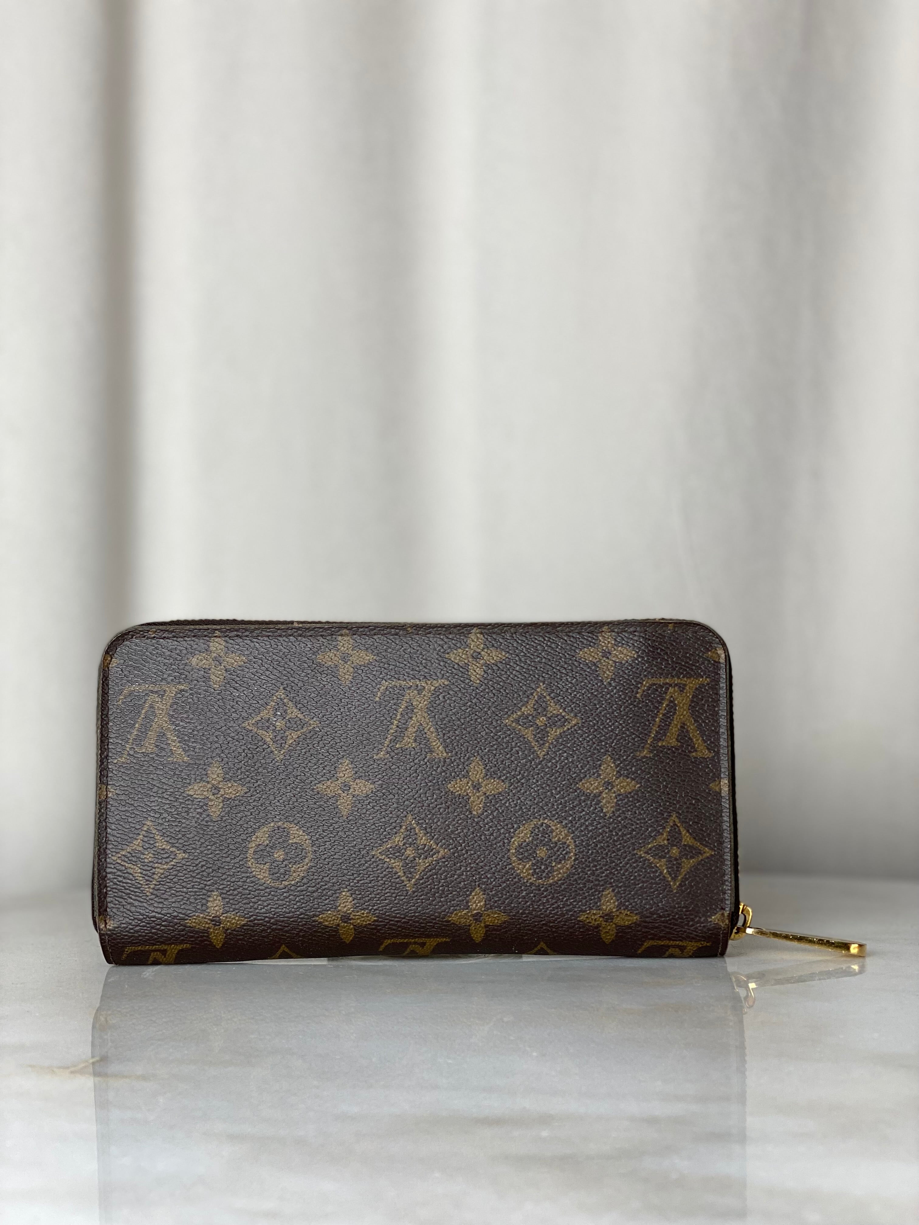 Louis Vuitton Monogram Zip Wallet-wallet-Louis Vuitton-The Closet Egypt