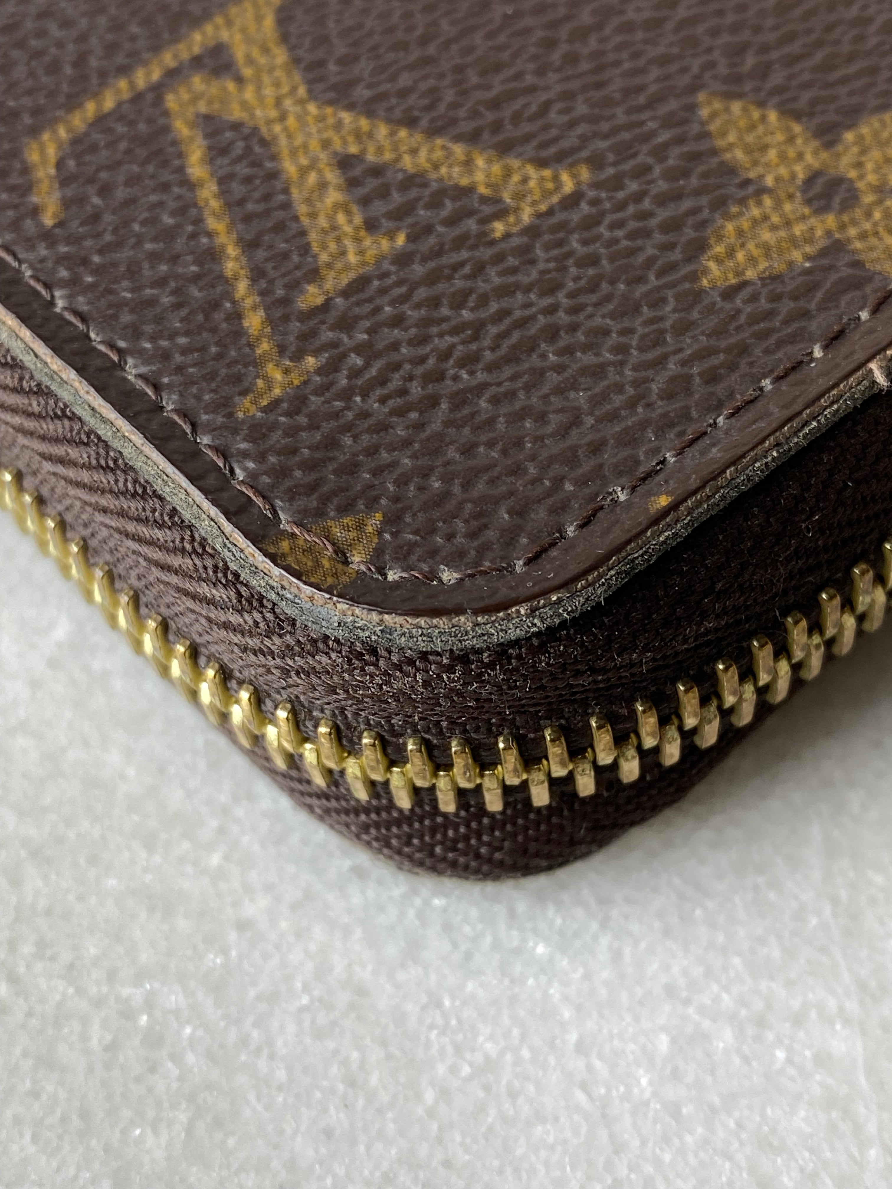 Louis Vuitton Monogram Zip Wallet-wallet-Louis Vuitton-The Closet Egypt
