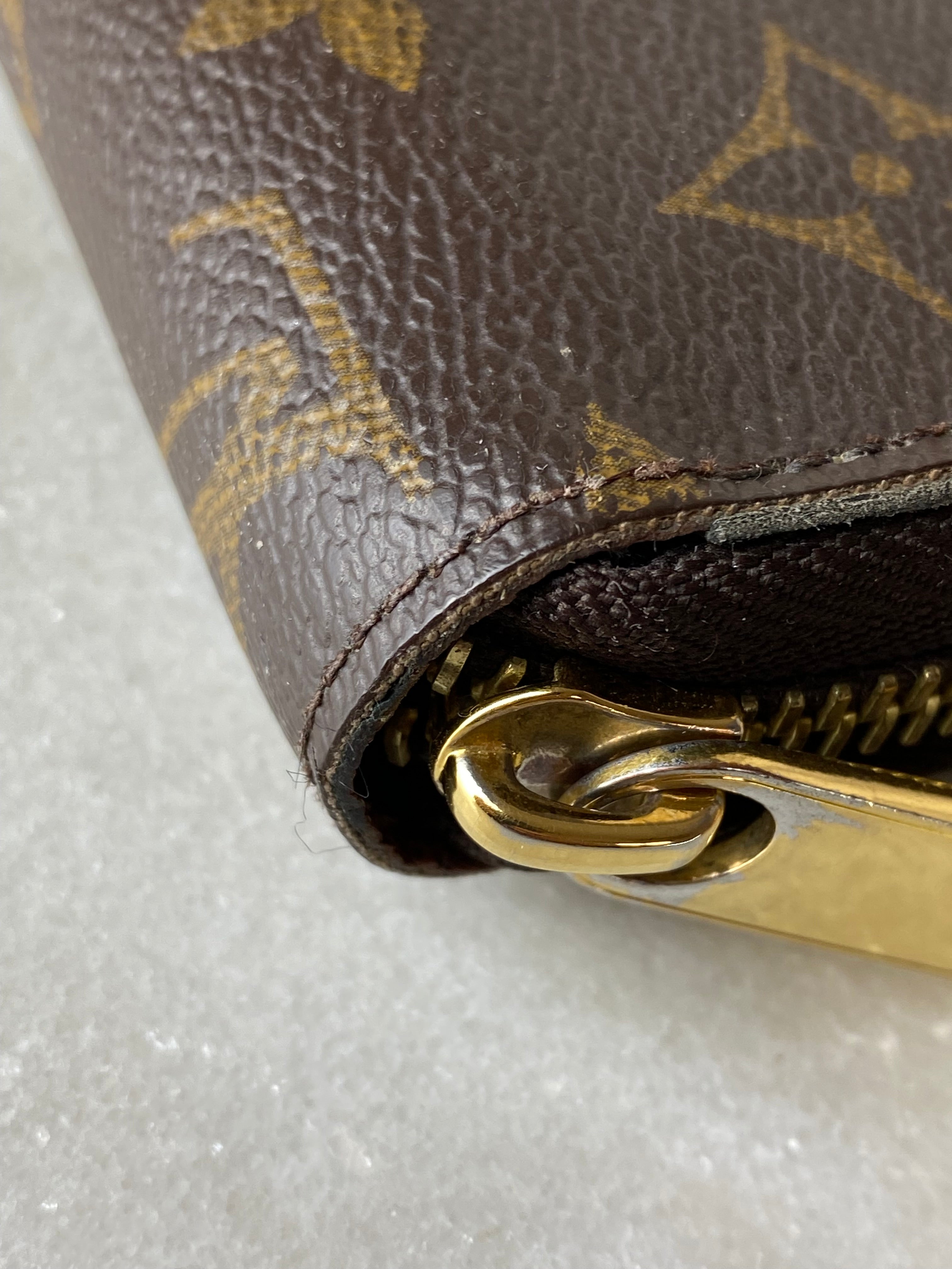 Louis Vuitton Monogram Zip Wallet-wallet-Louis Vuitton-The Closet Egypt