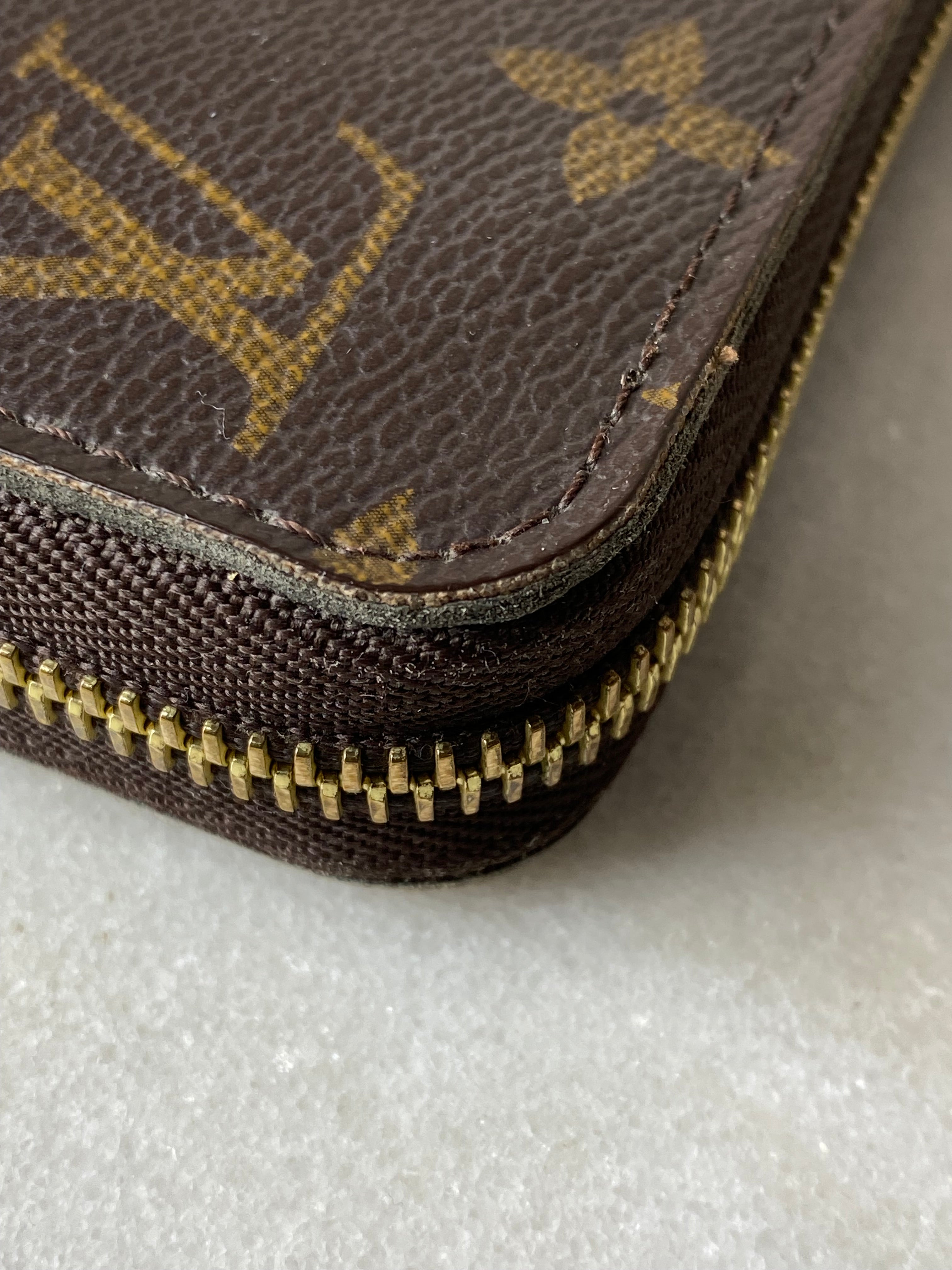 Louis Vuitton Monogram Zip Wallet-wallet-Louis Vuitton-The Closet Egypt