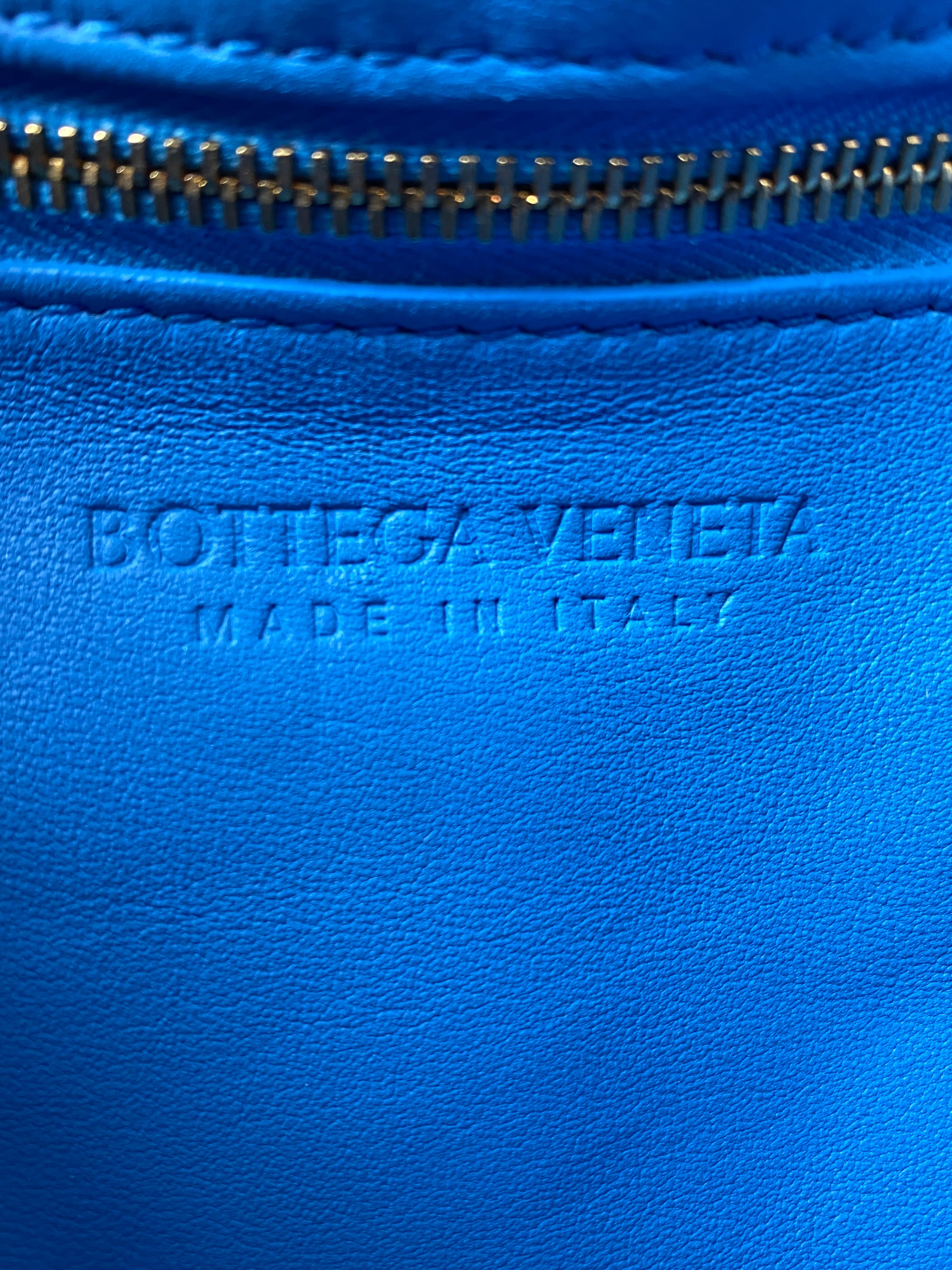 Bottega Veneta Blue Cassette Crossbody Bag-handbag-Bottega Veneta-The Closet Egypt