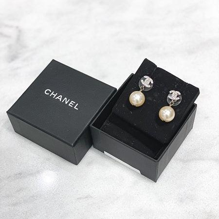 Chanel Silver CC with Drop Pearl Earrings-Earrings-Chanel-The Closet Egypt