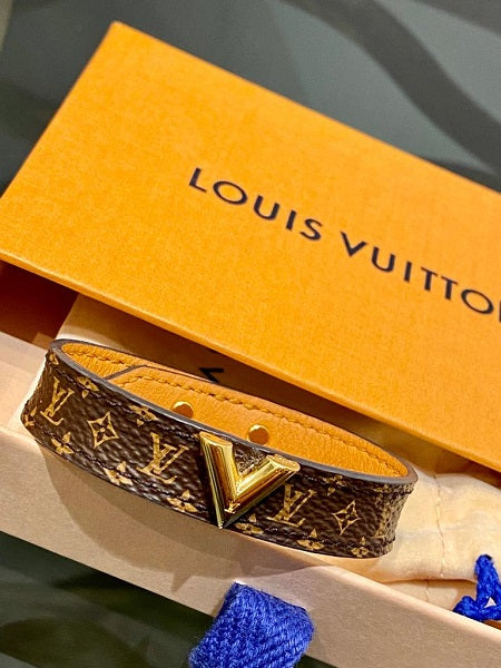 Louis Vuitton Monogram Essential V Bracelet-Bracelet-Louis Vuitton-The Closet Egypt