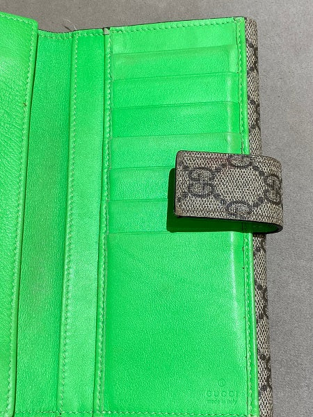 Gucci Bicolor GG Supreme Heart Print Wallet-wallet-Gucci-The Closet Egypt