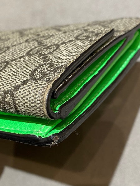 Gucci Bicolor GG Supreme Heart Print Wallet-wallet-Gucci-The Closet Egypt