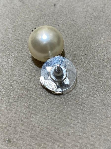 Chanel Silver CC with Drop Pearl Earrings-Earrings-Chanel-The Closet Egypt