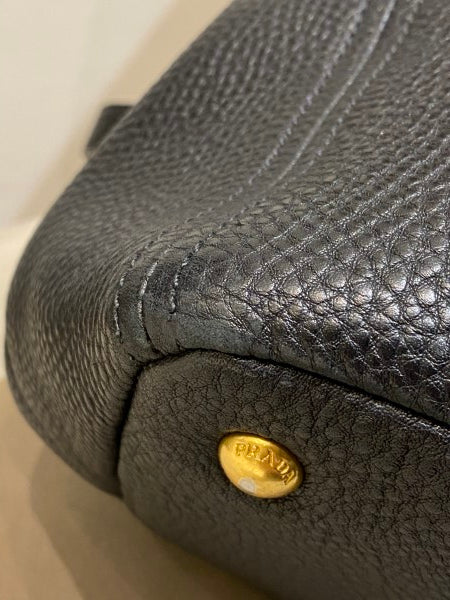 Prada Black Vitello Daino Tote Bag-handbag-Prada-The Closet Egypt