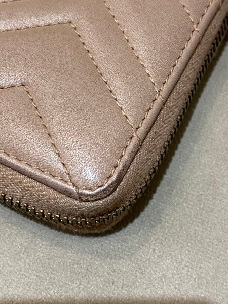 Gucci Beige GG Matelasse Marmont Zip Around Wallet