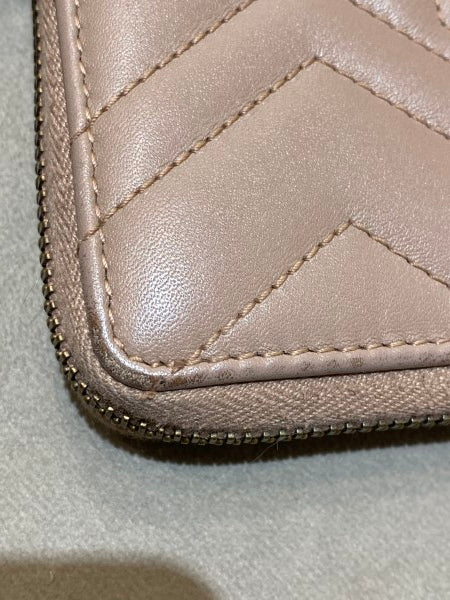Gucci Beige GG Matelasse Marmont Zip Around Wallet