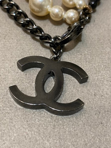 Chanel Bicolor CC Pearl Bracelet