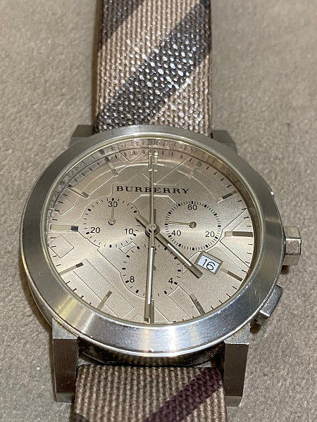 Burberry House Check Watch-Watch-Burberry-The Closet Egypt