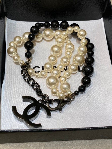 Chanel Bicolor CC Pearl Bracelet