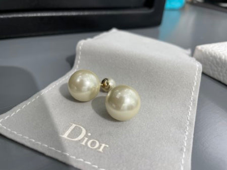 Christian Dior White Tribales Pearl Earrings
