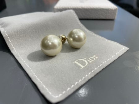 Christian Dior White Tribales Pearl Earrings
