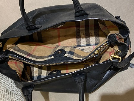 Burberry Black Banner House Check Bag-handbag-Burberry-The Closet Egypt