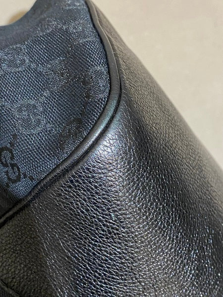 Gucci Black GG Buckle Bag-handbag-Gucci-The Closet Egypt