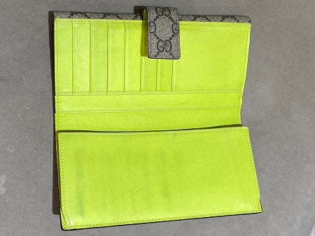 Gucci Ebony GG Supreme Heart Print Wallet-wallet-Gucci-The Closet Egypt