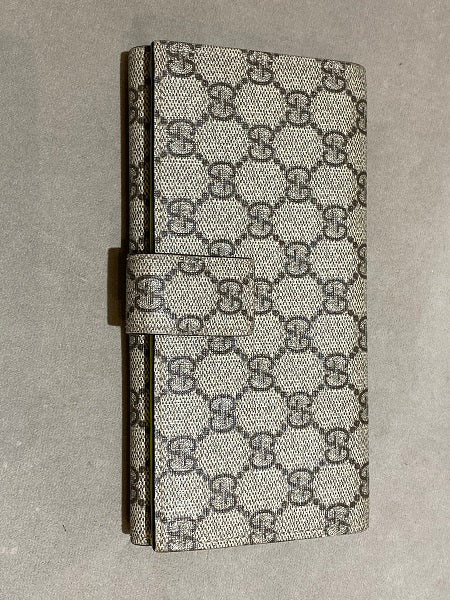 Gucci Ebony GG Supreme Heart Print Wallet-wallet-Gucci-The Closet Egypt