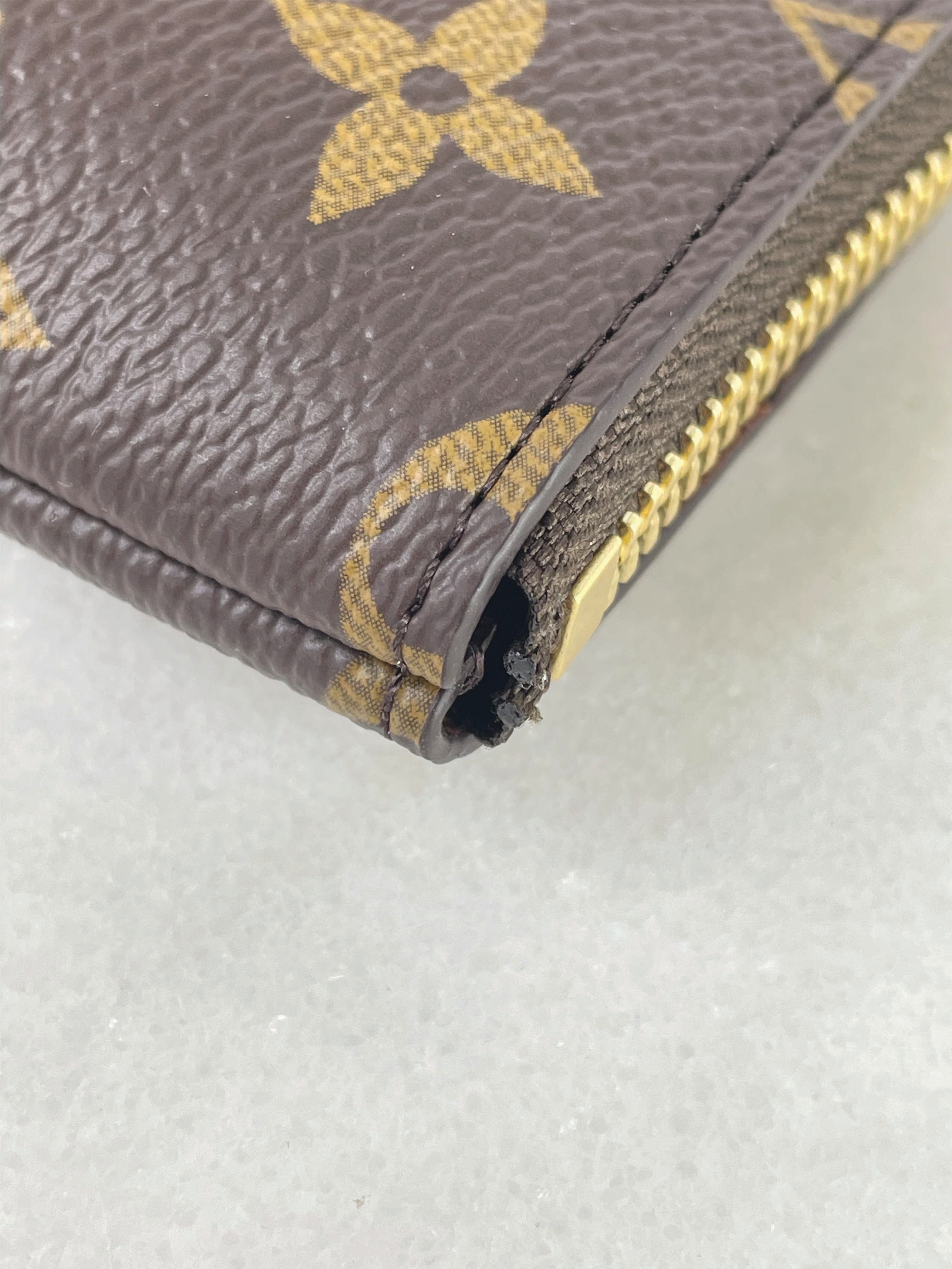 Louis Vuitton Key Pouch L