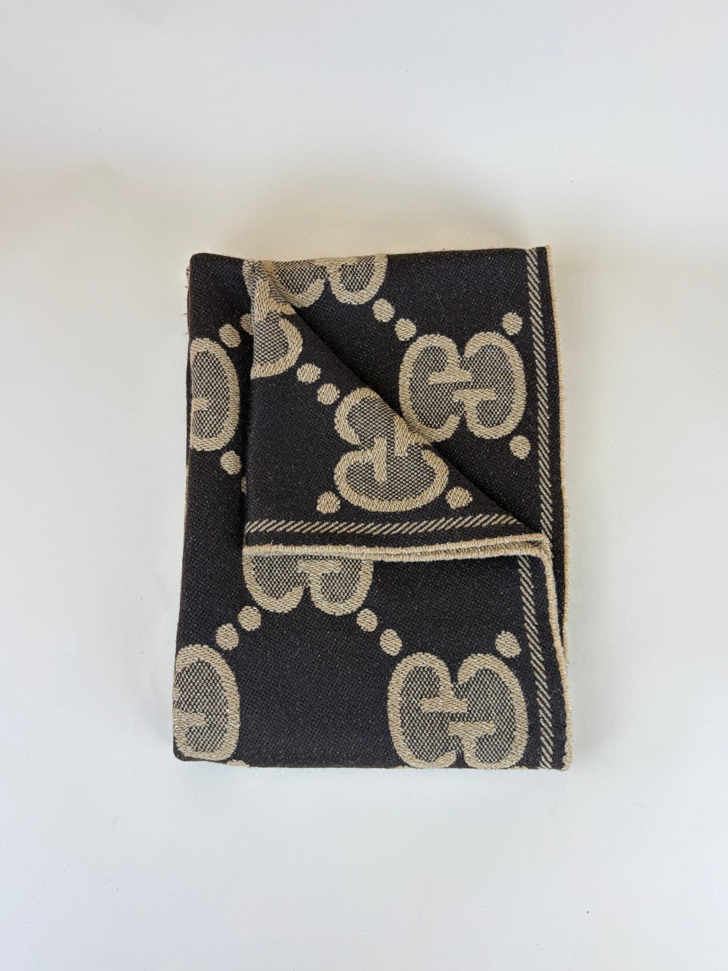 Gucci  jacquard brown/camel gg wool scarf