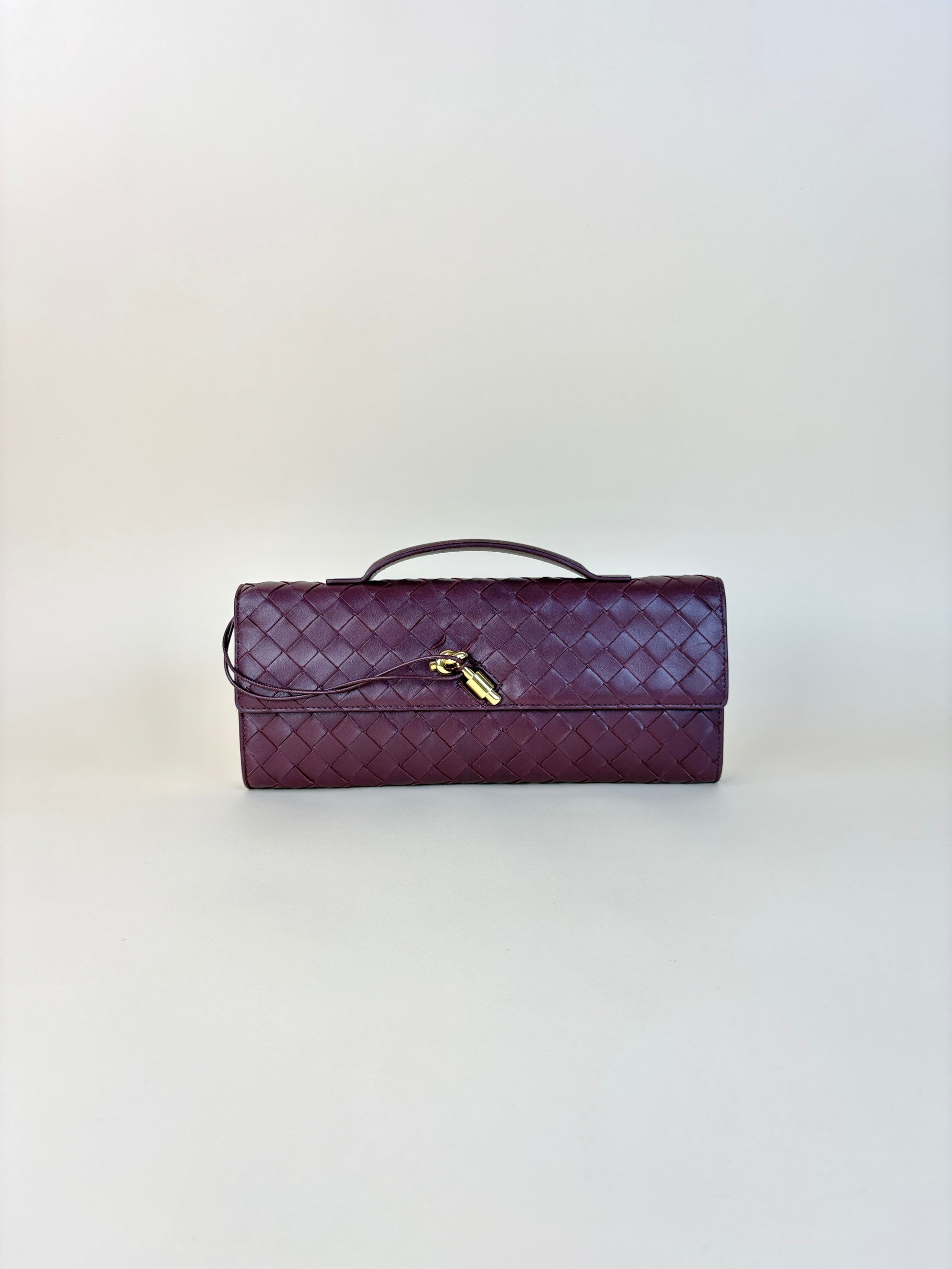 Bottega Veneta burgundy Andiamo clutch